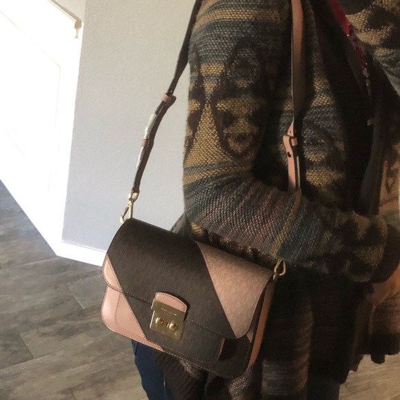 🦄Beautiful Michael Kors Bag - Picture 7 of 7